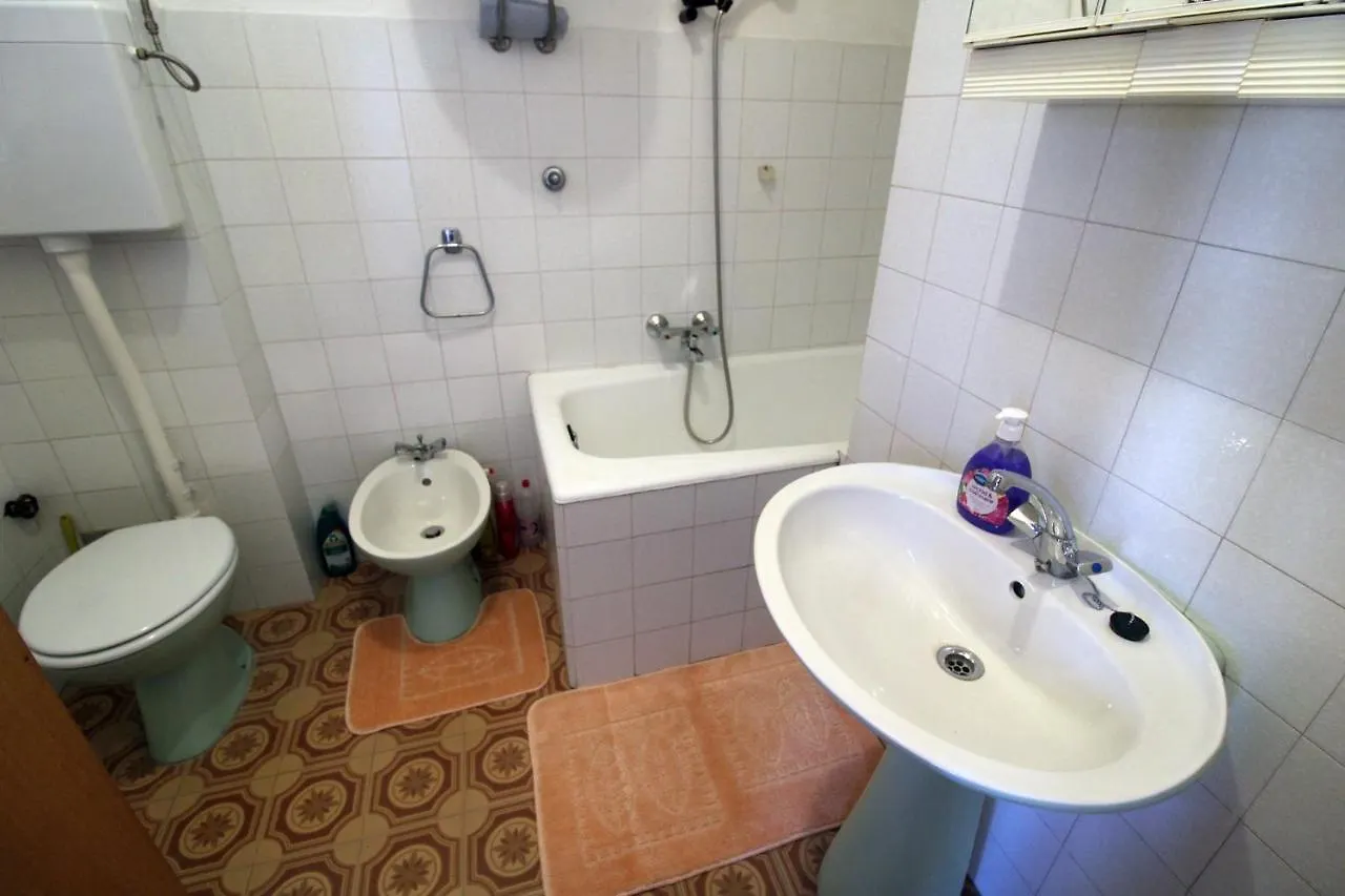 Apartment Apartman Moro Pula